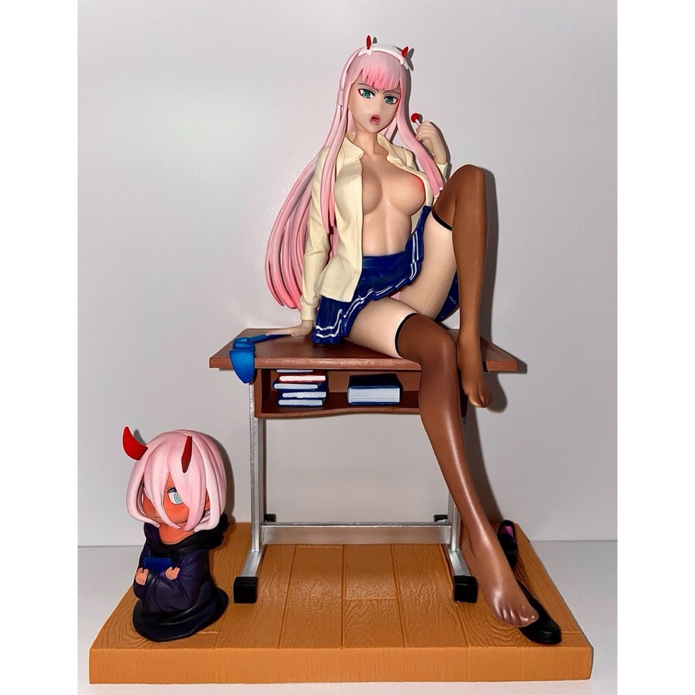 Darling in the Franxx Zero Two Figure